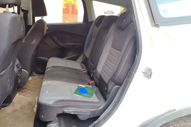 Used Ford Kuga 2015 1.5L GTDi Two-Wheel-Drive Comfort Model
