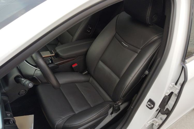 Used Cadillac XTS 2018 28T Luxury Edition Left Front Seat