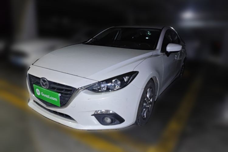 Used Mazda 3 Axela 2016 Sedan 1.5L Automatic Comfort Model
