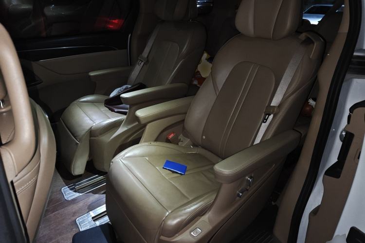 Used Buick GL8 2020 ES Land Cruiser 653T Luxury Model
