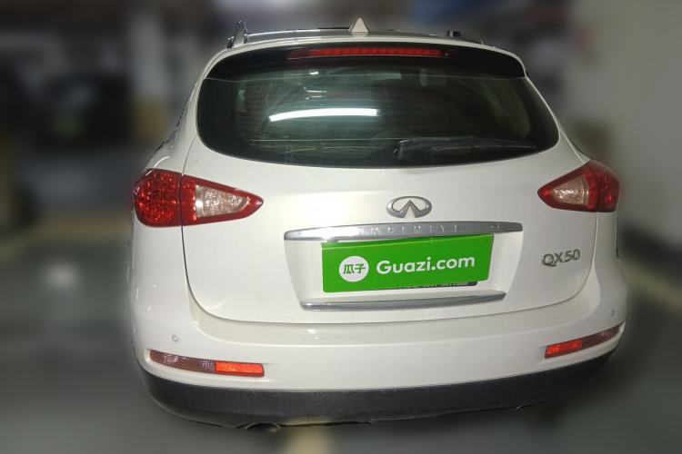 Used Infiniti QX50 2013 2.5L Two-Wheel-Drive Elegant Edition Rear