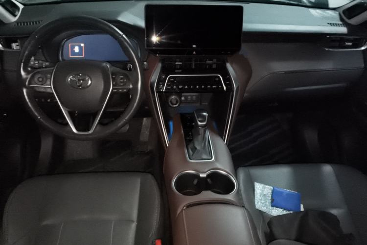 Used Toyota Harrier 2022 2.0L CVT Two-Wheel Drive Flagship Edition Center Console