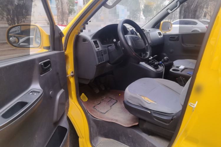 Used Jinbei Express 2019 2.0L Standard Version China VI 1TZS Driver Seat