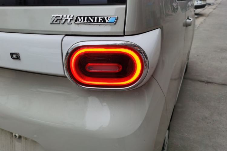 Used Wuling Hongguang MINIEV 2024 3rd Generation 215km Advanced Version
