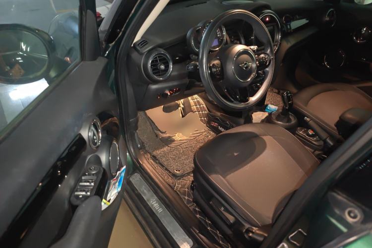 Used MINI 2018 1.5T ONE PLUS Five-Door Edition Driver Seat