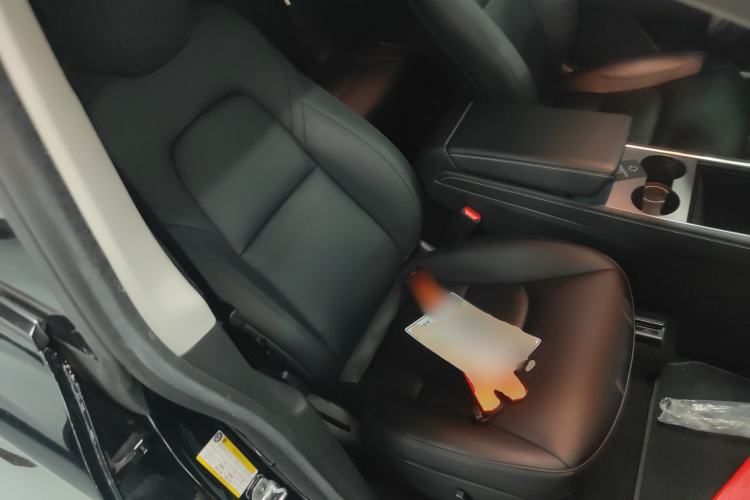 Used Tesla Model Y 2023 High-Performance All-Wheel-Drive Version