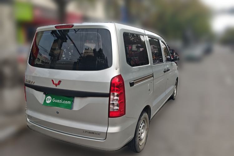Used Wuling Hongguang V 2019 1.5L Jingqu Version China VI LAR
