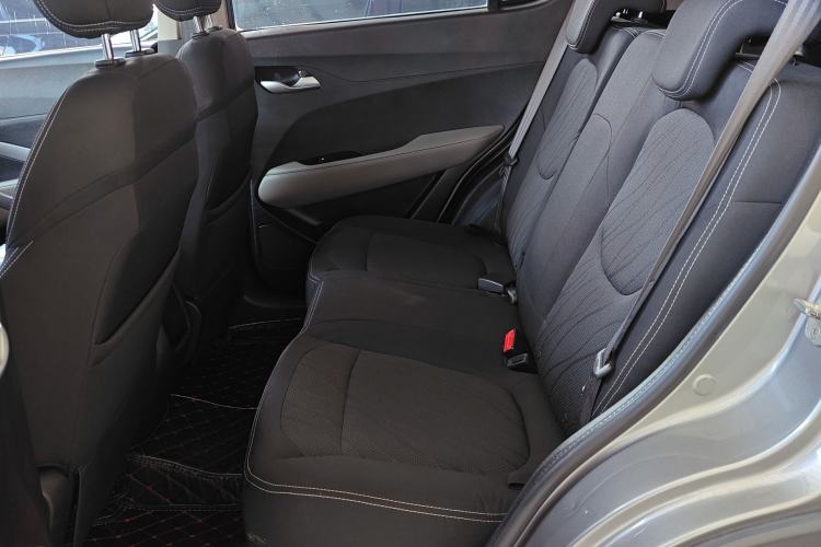 Used Baojun 510 2017 1.5L manual Comfort trim
