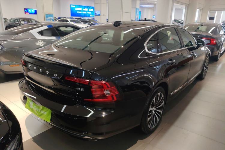 Used Volvo S90 2025 B5 Zhiyi Luxury Edition
