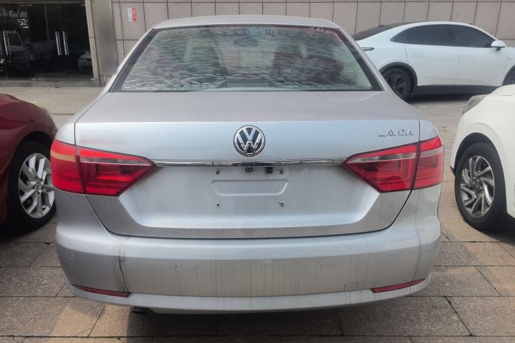 Used Volkswagen Lavida 2013 Restyled Classic 1.6L Manual Comfort Edition