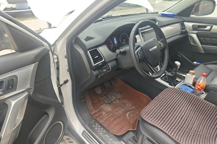 Used Haval H2 2016 Red-Label 1.5T Manual Two-Wheel Drive Luxury Model
