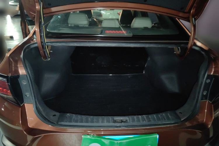 Used Venucia D60 2018 1.6L CVT Smart Connect Luxury Edition
