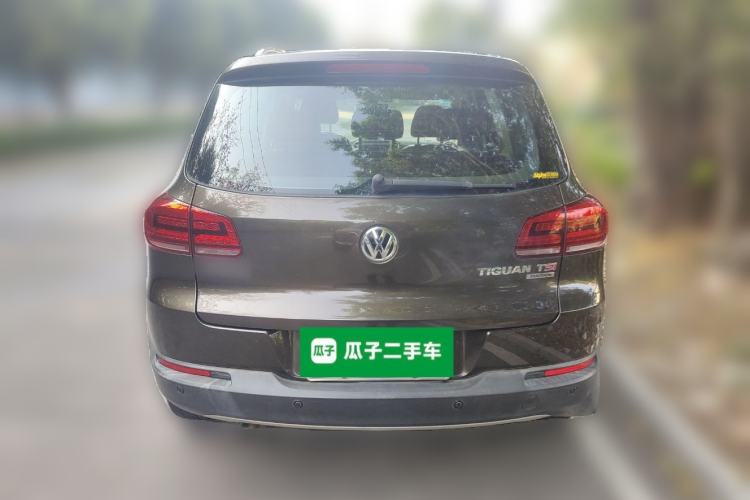 Used Volkswagen Tiguan L 2015 1.8TSI Automatic All-Wheel-Drive Luxury Model
