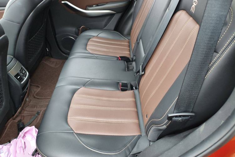 Used BYD Song New Energy 2017 Song DM 1.5TID All-Wheel Drive Prestige Model Left Rear Seat