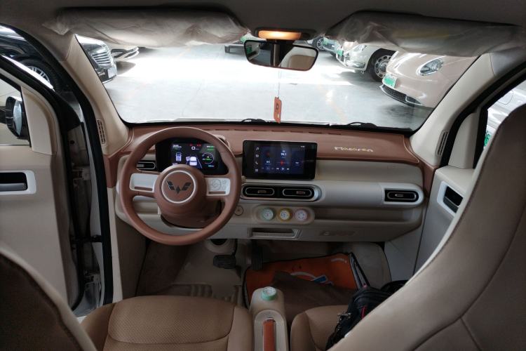 Used Wuling Hongguang MINIEV 2024 3rd Generation 215km Advanced Version
