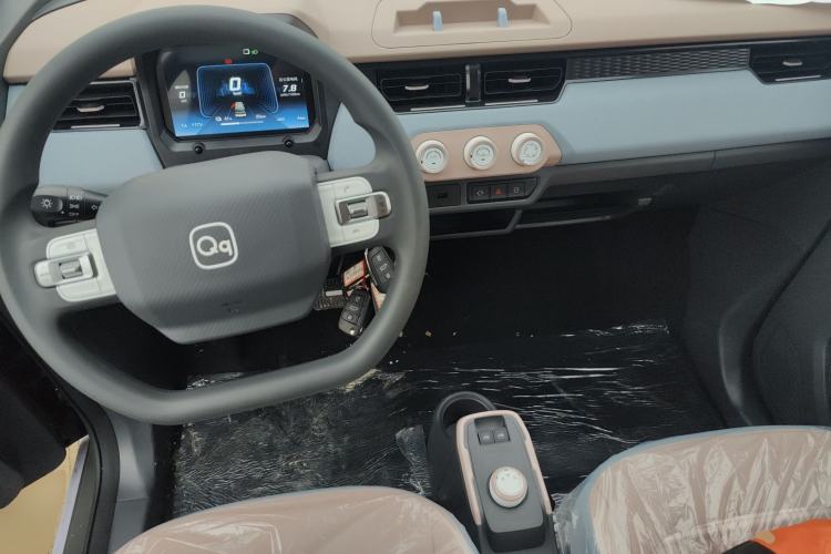 Used Chery QQ Ice Cream 2025 Model 205km Sundae Edition
