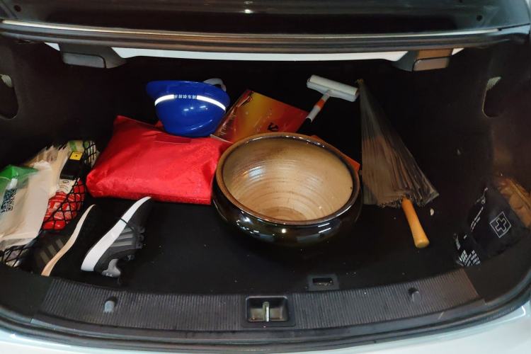 Used Mercedes-Benz E-Class 2014 E 200 Coupe Trunk