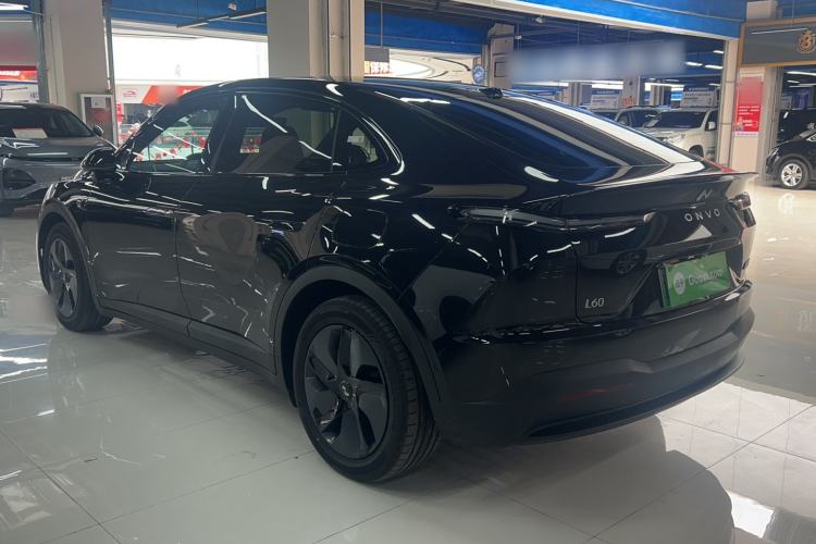 Used ONVO L60 2025 Model—60 kWh Rear-Wheel-Drive Version
