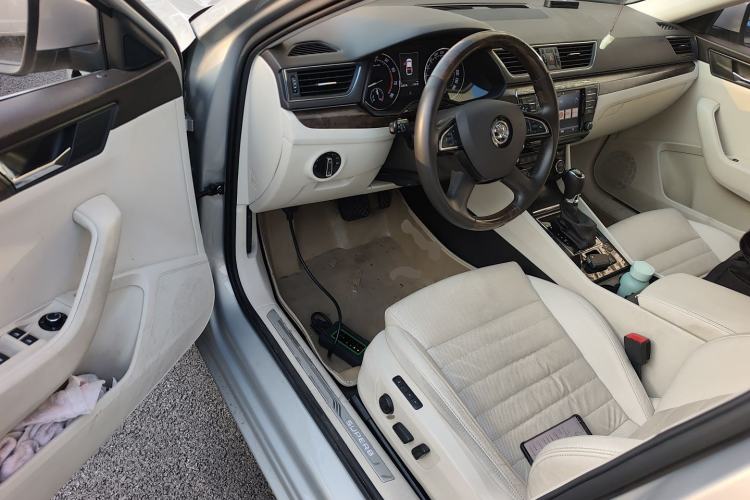 Used Skoda Superb 2016 TSI380 DSG Prestige Edition
