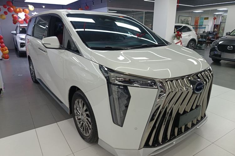 Used GAC Trumpchi M8 2023 Zongshi Series Dual-Motor Flagship Edition Front Right 45 Deg