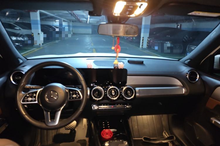 Used Mercedes-Benz GLB 2022 Second Facelift GLB 200 Dynamic Edition Center Console