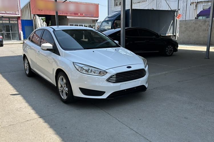 Used Ford Focus 2018 Sedan Classic 1.6L Automatic Comfort Plus Smart Drive Version