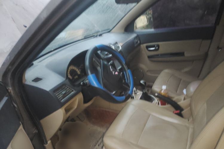 Used Wuling Hongguang 2014 1.5L S Standard Version Steering Wheel