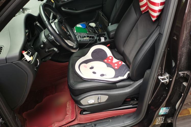 Used Porsche Macan 2020 Macan 2.0T Left Front Seat