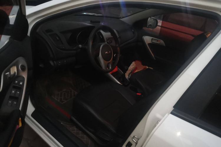 Used Kia Forte 2014 1.6L MT GL
