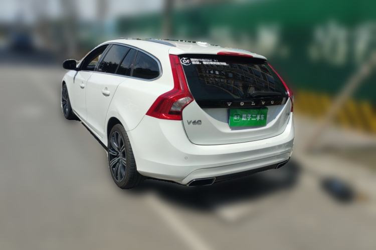 Used Volvo V60 2015 T5 Zhiya Edition Rear Left 45 Deg