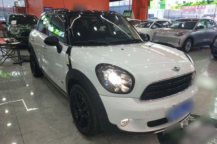 Used MINI Countryman 2016 1.6T COOPER ALL4 Fun Equipment Enthusiast Front Right 45 Deg