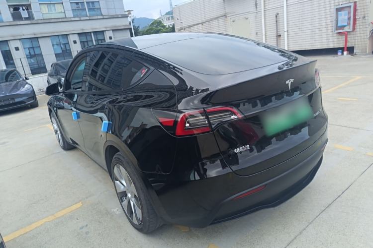 Used Tesla Model Y 2022 Long-Range All-Wheel-Drive Version