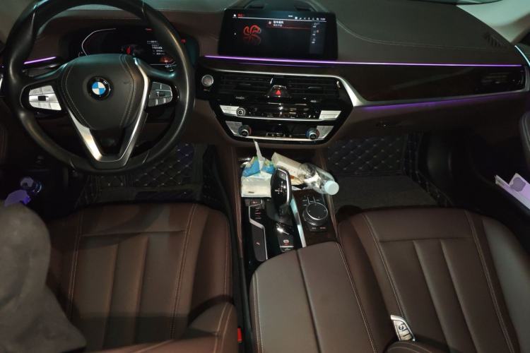 Used BMW 5 Series 2020 525Li Luxury Package Center Console