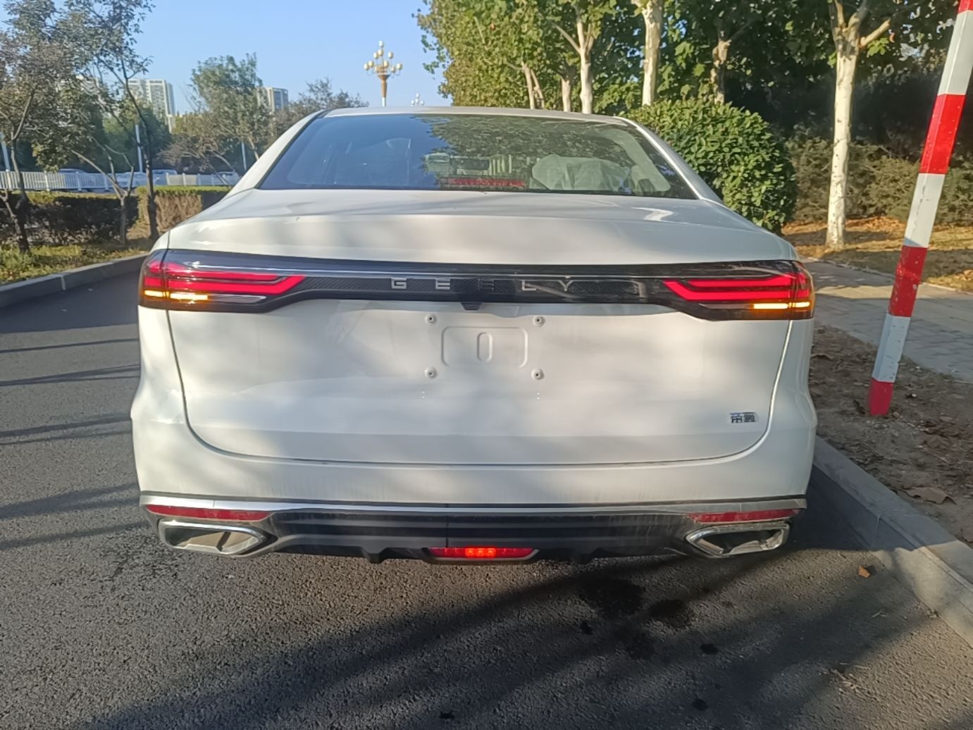 Geely Auto Emgrand 2026 Model 5th Generation 1.5L CVT Luxury Edition — снимка 5