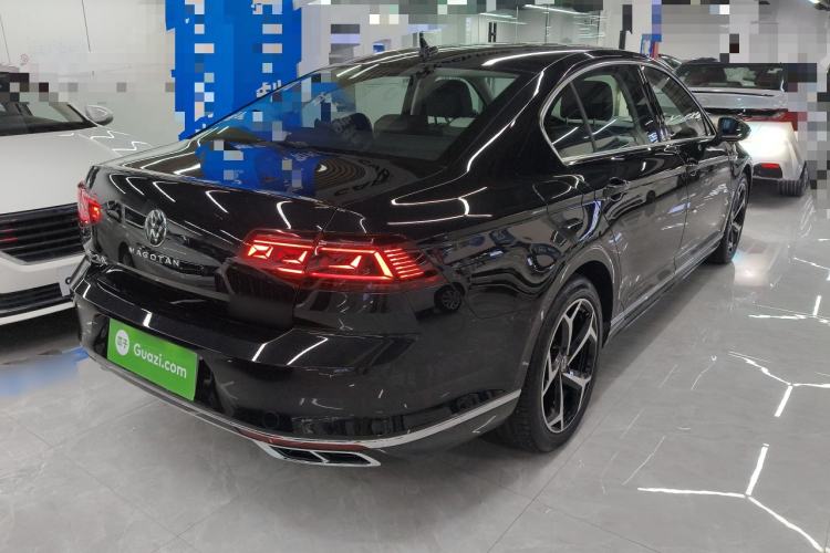 Used Volkswagen Magotan 2023 2 Million Units Limited Edition 330TSI DSG Leading Version Rear Right 45 Deg