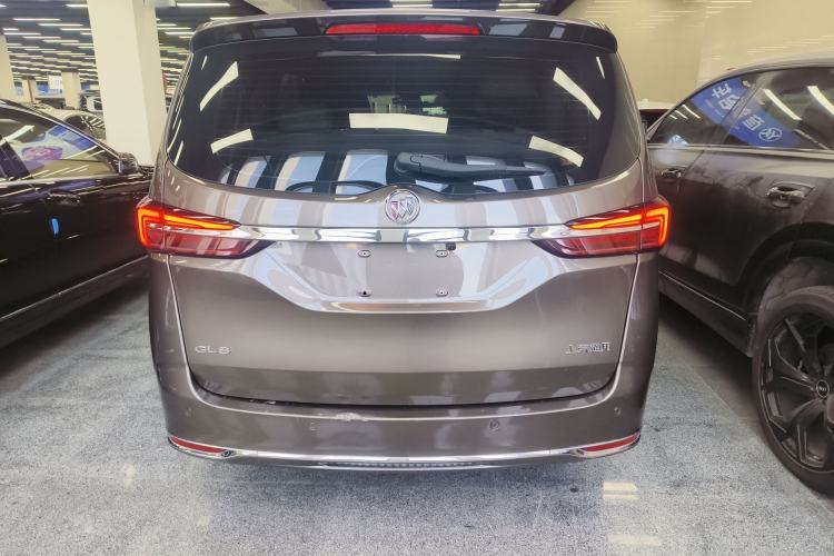 Used Buick GL8 2023 Land Executive Class Comfort Model