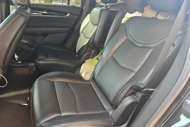 Used Cadillac XT6 2022 2.0T Six-Seater Four-Wheel Drive Luxury Version
