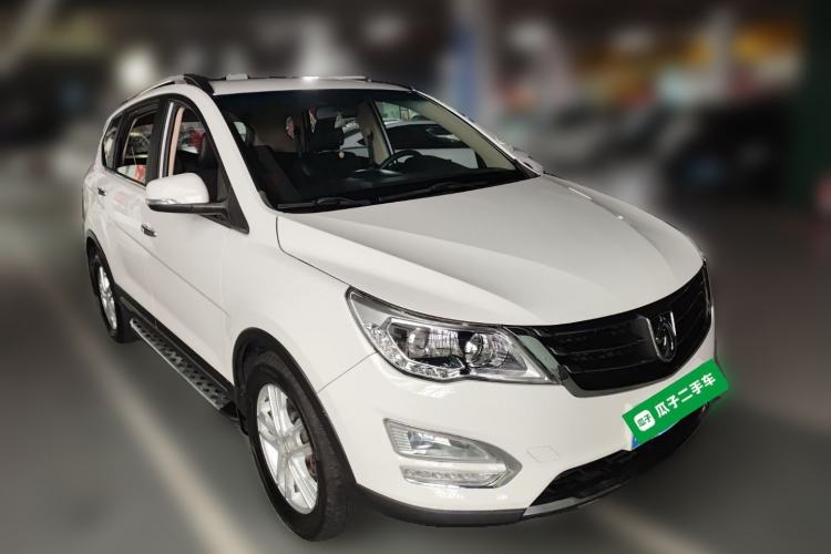Used Baojun 560 2015 1.8L Manual Elite Edition Front Right 45 Deg