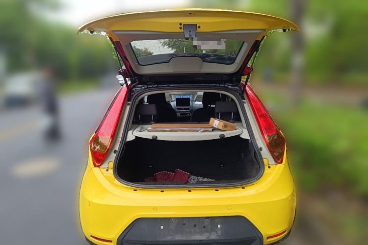 Used MG 3 2014 1.5L Manual Elite Edition Trunk