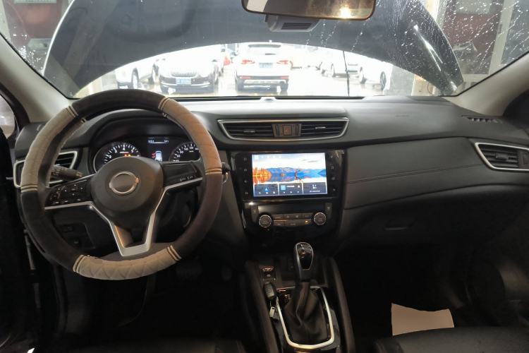 Used Nissan Qashqai 2023 Classic 2.0L CVT XV Comfort Edition Center Console