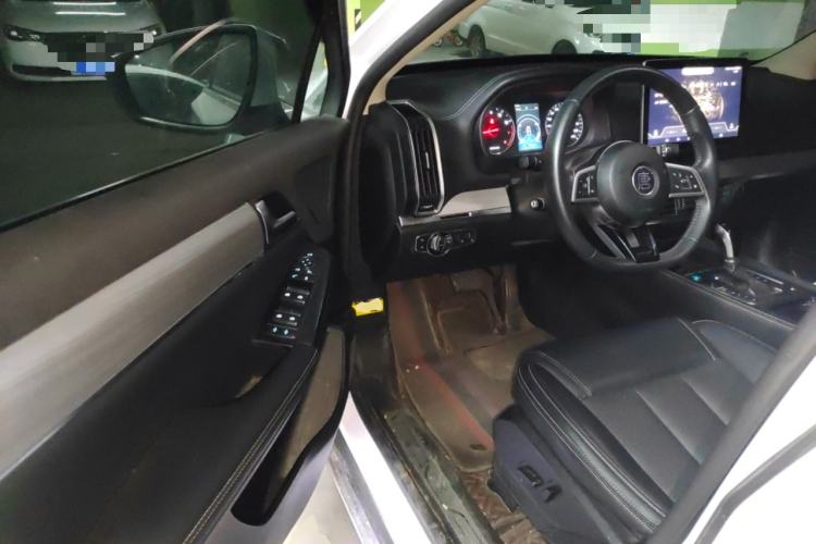 Used BYD Tang 2018 2.0T Automatic Smart Connect Prestige 7-Seater China V Standard Driver Seat