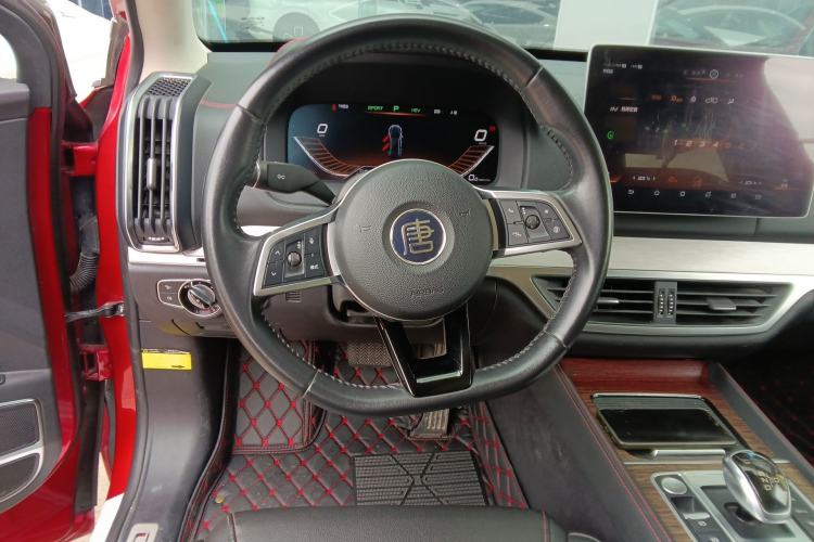 Used BYD Tang New Energy 2018 DM 2.0T All-Wheel Drive Smart Connectivity Luxury Model 7 Seats China V Emission Standard Steering Wheel