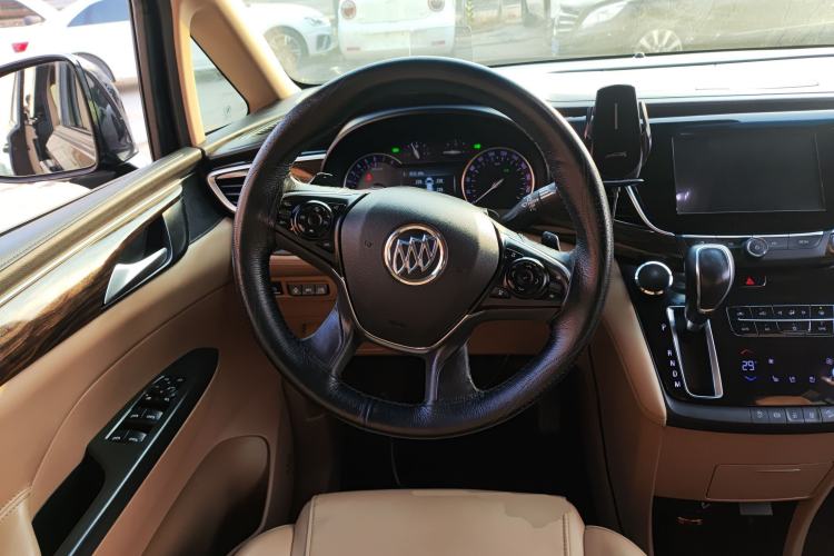 Used Buick GL8 2017 ES 28T Flagship Model China V Standard
