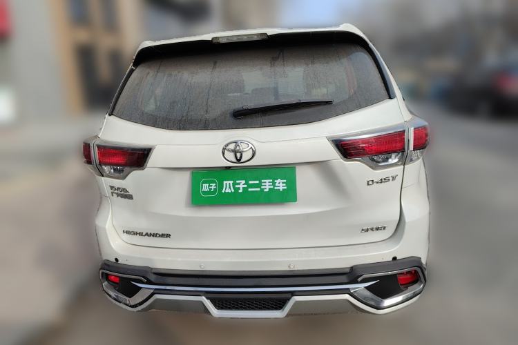 Used Toyota Highlander 2015 2.0T Two-Wheel Drive Luxury Edition 7 Seats
