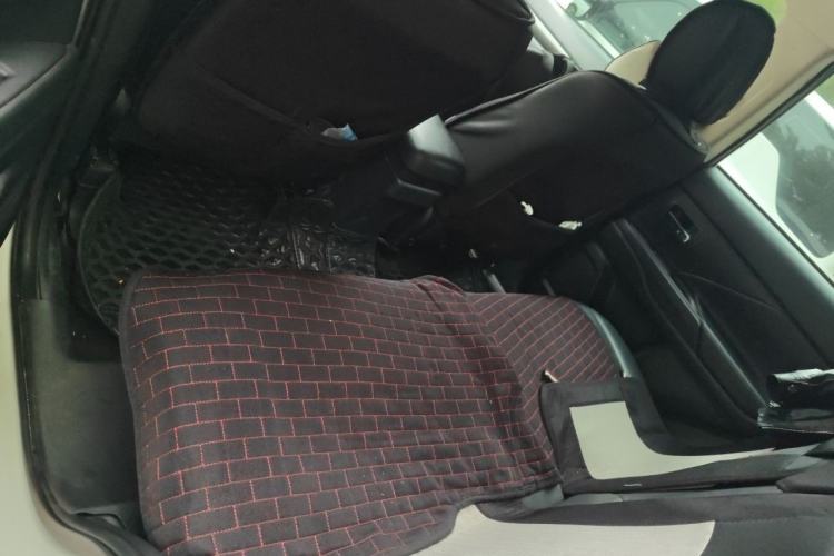 Used Mitsubishi Outlander 2018 2.0L Two-Wheel Drive Glory Edition 5 Seats