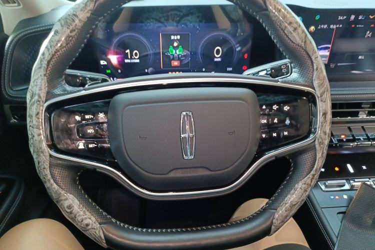 Used Lincoln Corsair 2023 2.0T Two-Wheel-Drive Luxury Edition Steering Wheel