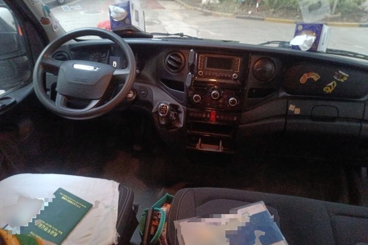 Used Iveco Eurocargo 2021 2.0T Manual Super-Rui Short Wheelbase Low-Roof Side-Hinged Door F1A