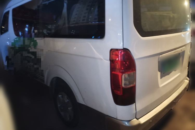 Used Jinbei Hiace 2016 2.0L Luxury Version V19 Rear Left 45 Deg