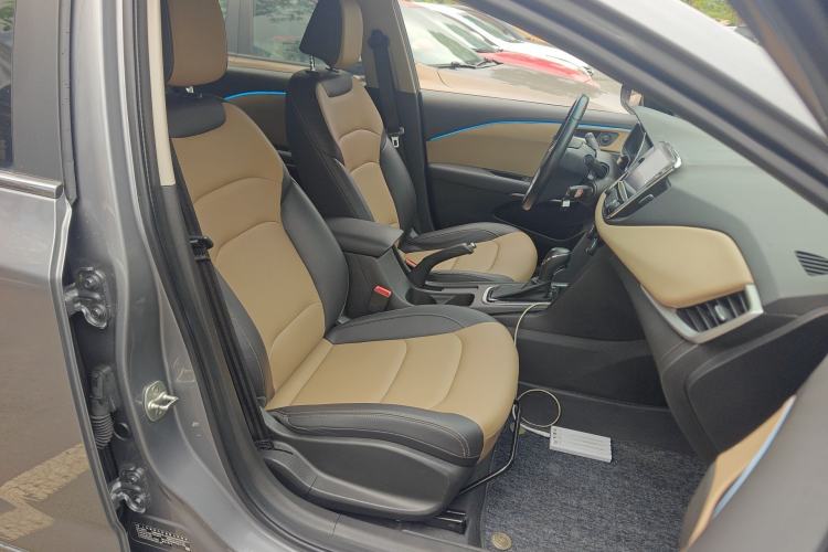 Used Chevrolet Monza 2022 320 Automatic Enjoyment Sunroof Version Right Front Seat