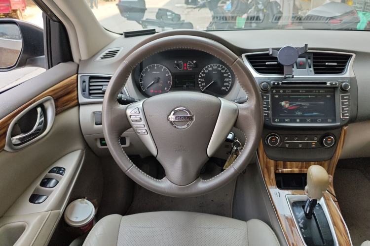 Used Nissan Sylphy 2012 1.6 XL CVT Luxury Edition Steering Wheel